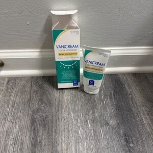 Facial Moisturizer with SPF 30